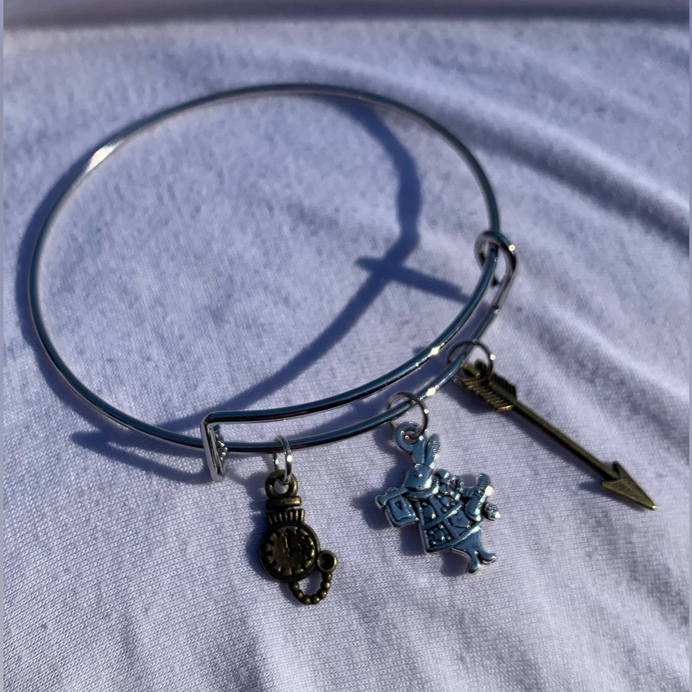 Brand New! Handmade! Adjustable Charm Bangle Bracelet! - Picture 3 of 4